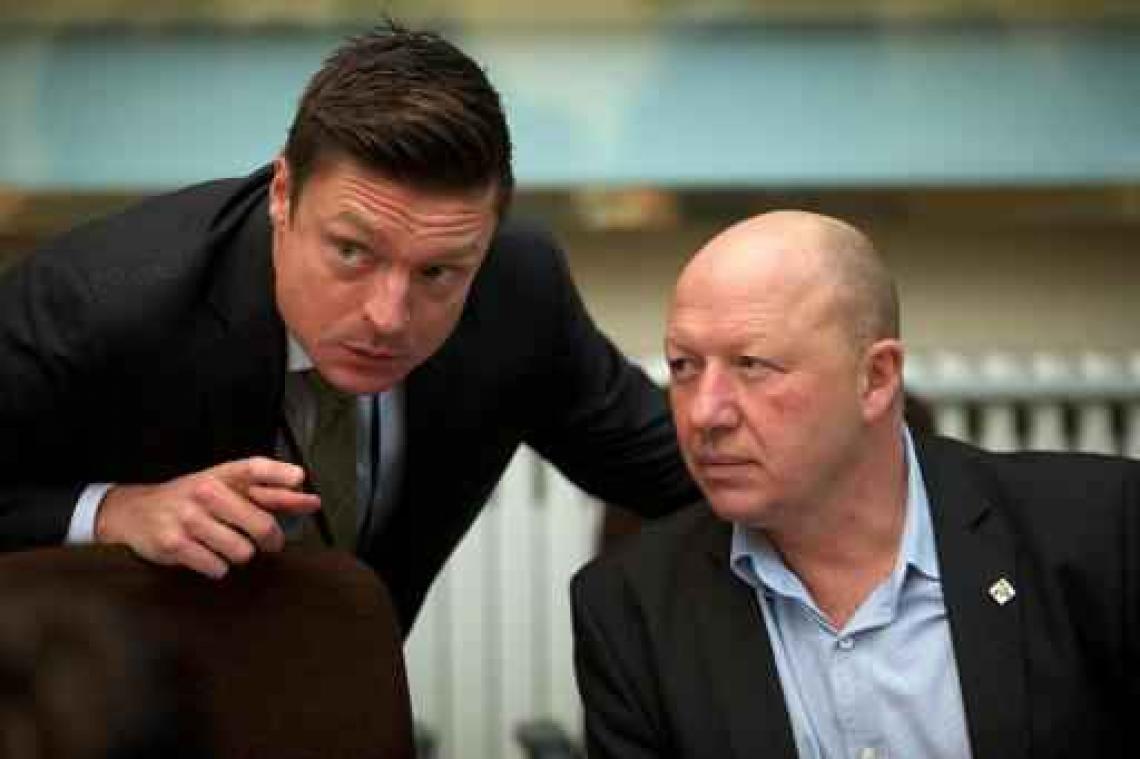 Wachten op de teksten voor discussie over verlenging aanhoudingstermijn