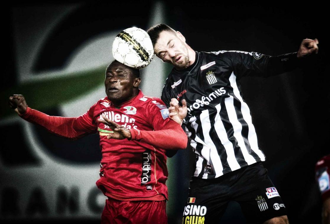 Charleroi en KV Oostende bikkelen om play-off 1