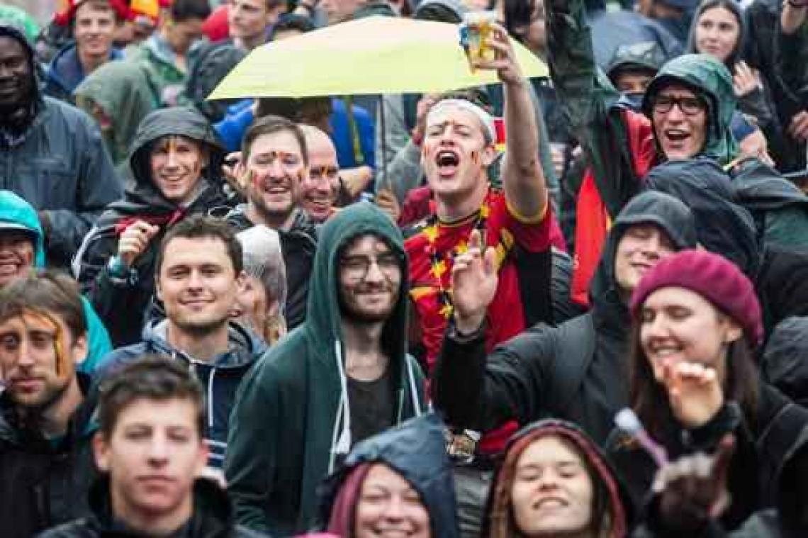 Zondagnamiddag trekt een zware regenzone over het land
