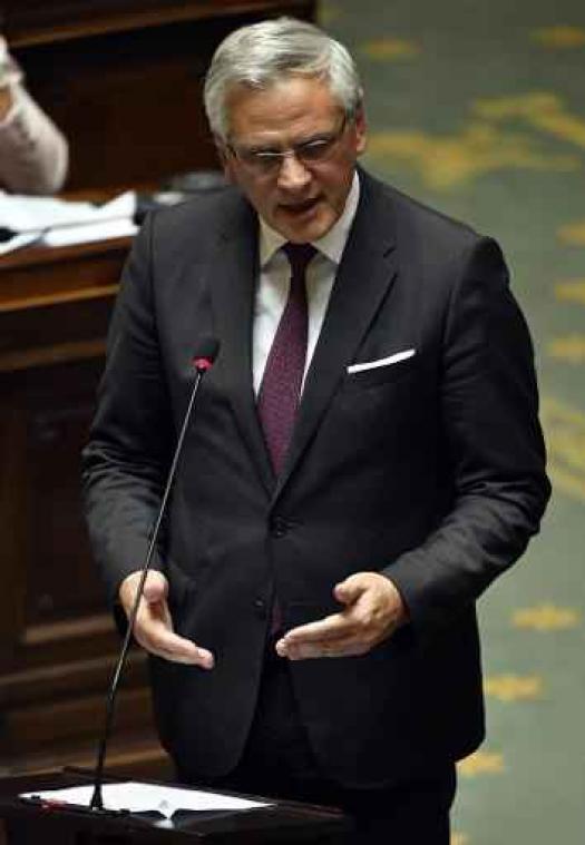 Minister Peeters maakt vakantiewerk tijdens duaal leren mogelijk