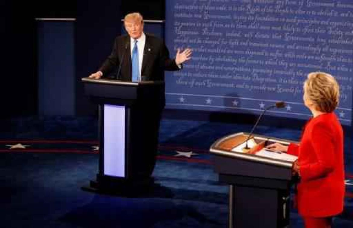 Race Witte Huis - Trump zegt belastingaangifte vrij te geven als Clinton mails ophoest