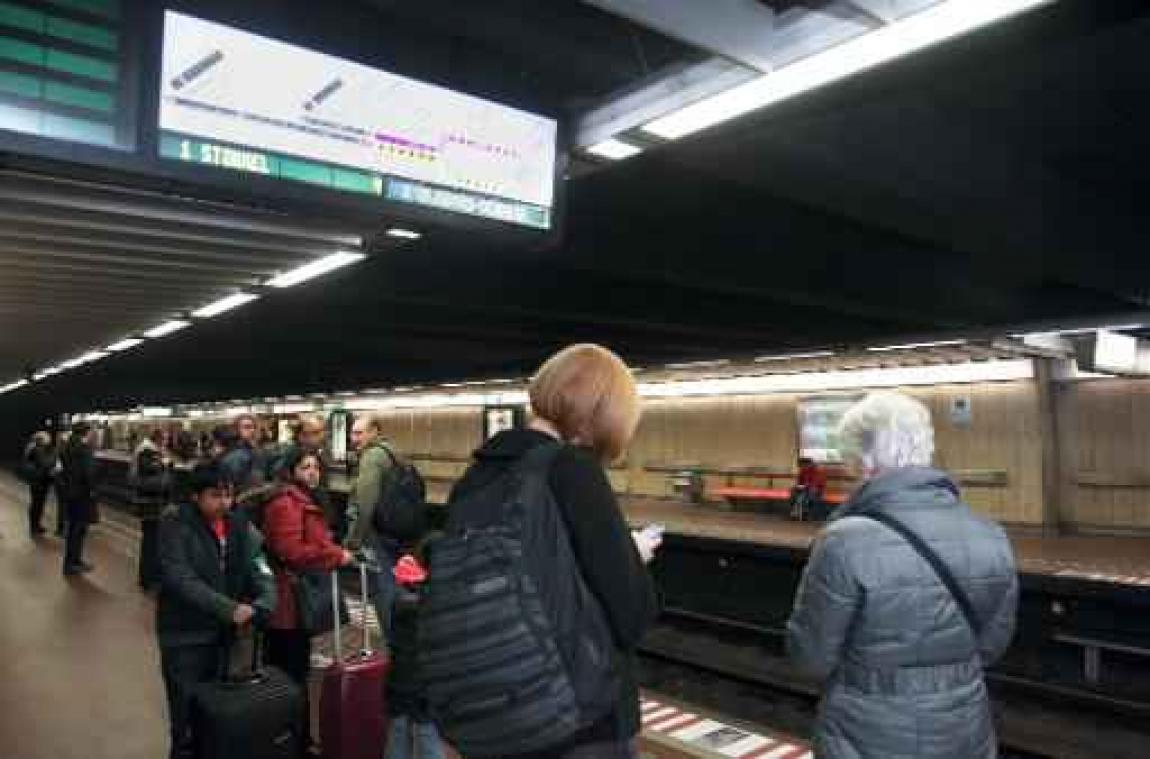 Sterk verstoord verkeer op MIVB-net door betoging