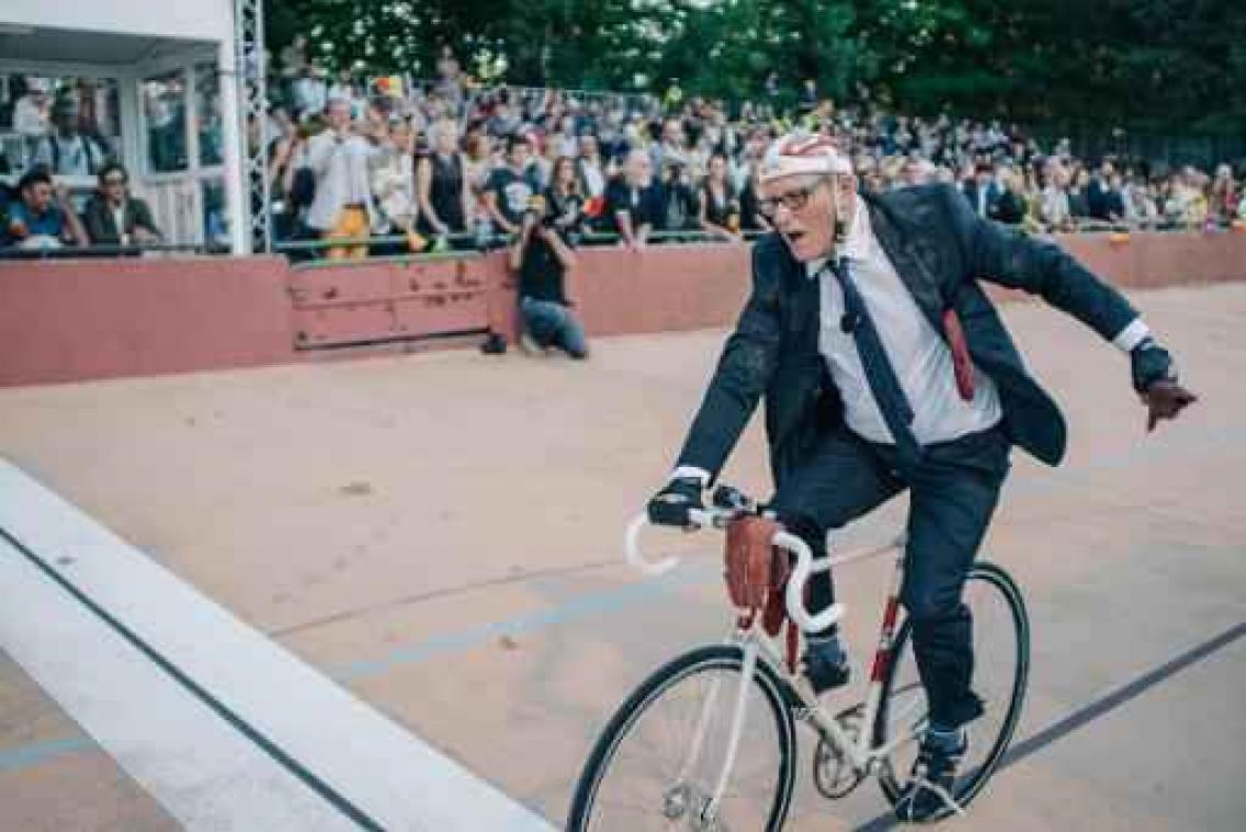 Jan Fabre houdt monument Merckx overeind