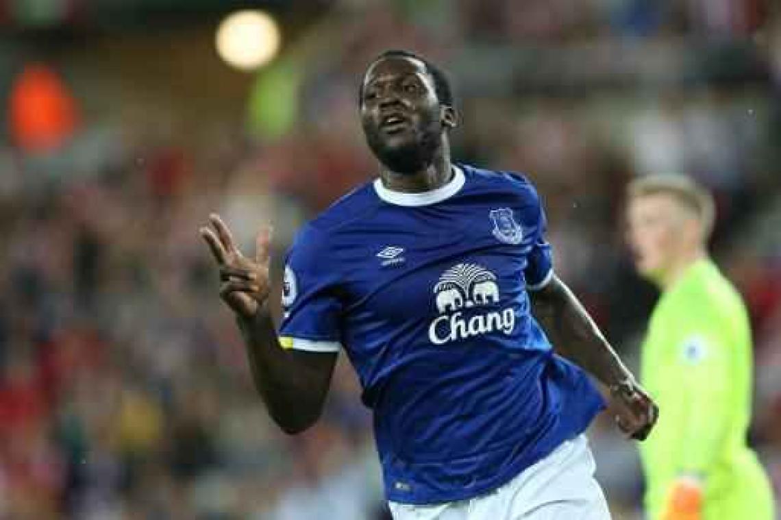 Belgen in het buitenland - 'Battle of the Belgians' tussen Lukaku en Benteke eindigt onbeslist