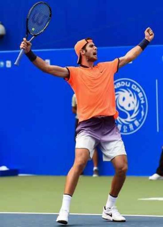 Karen Khachanov verovert eerste ATP-titel