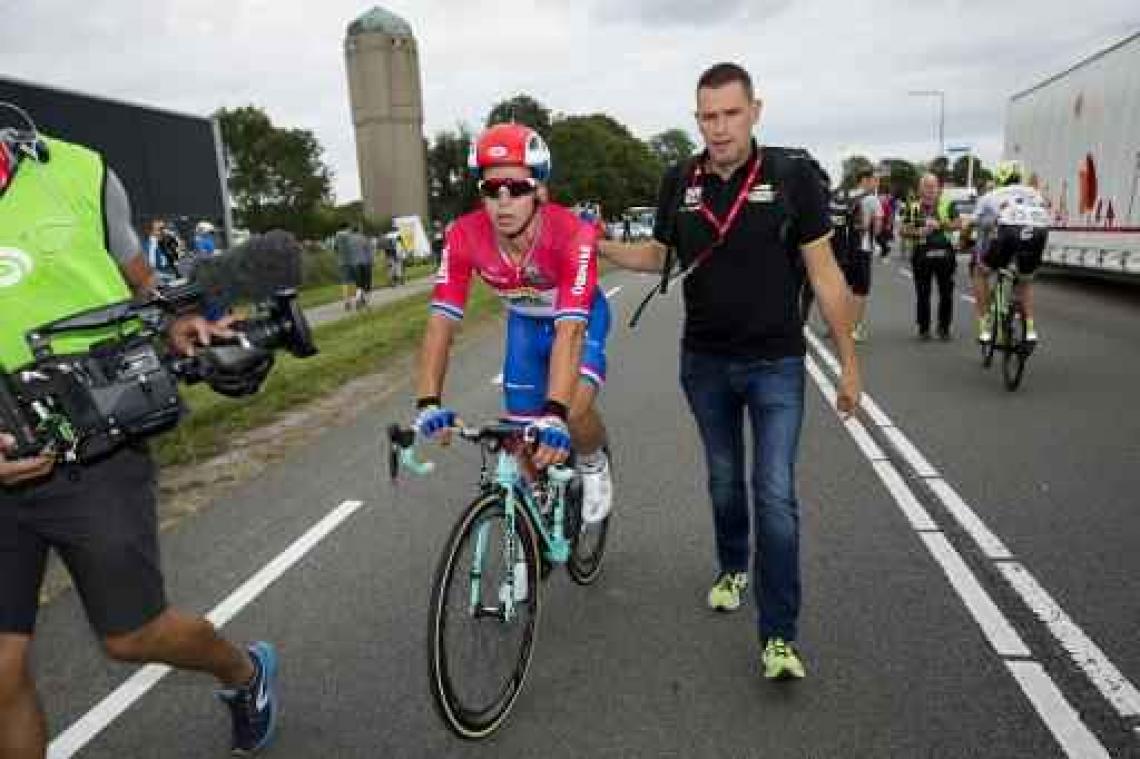 Eurométropole Tour - Dylan Groenewegen sprint naar zege na bewogen slot