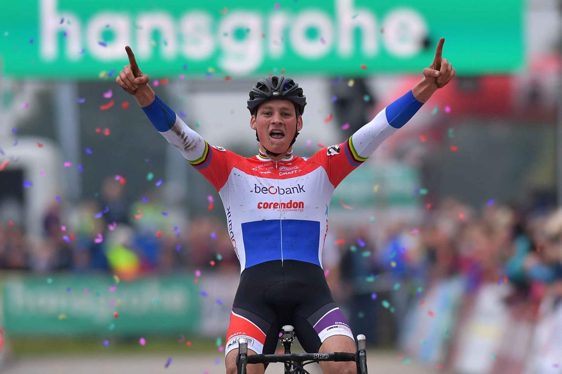 Van der Poel maakt rentree in stijl