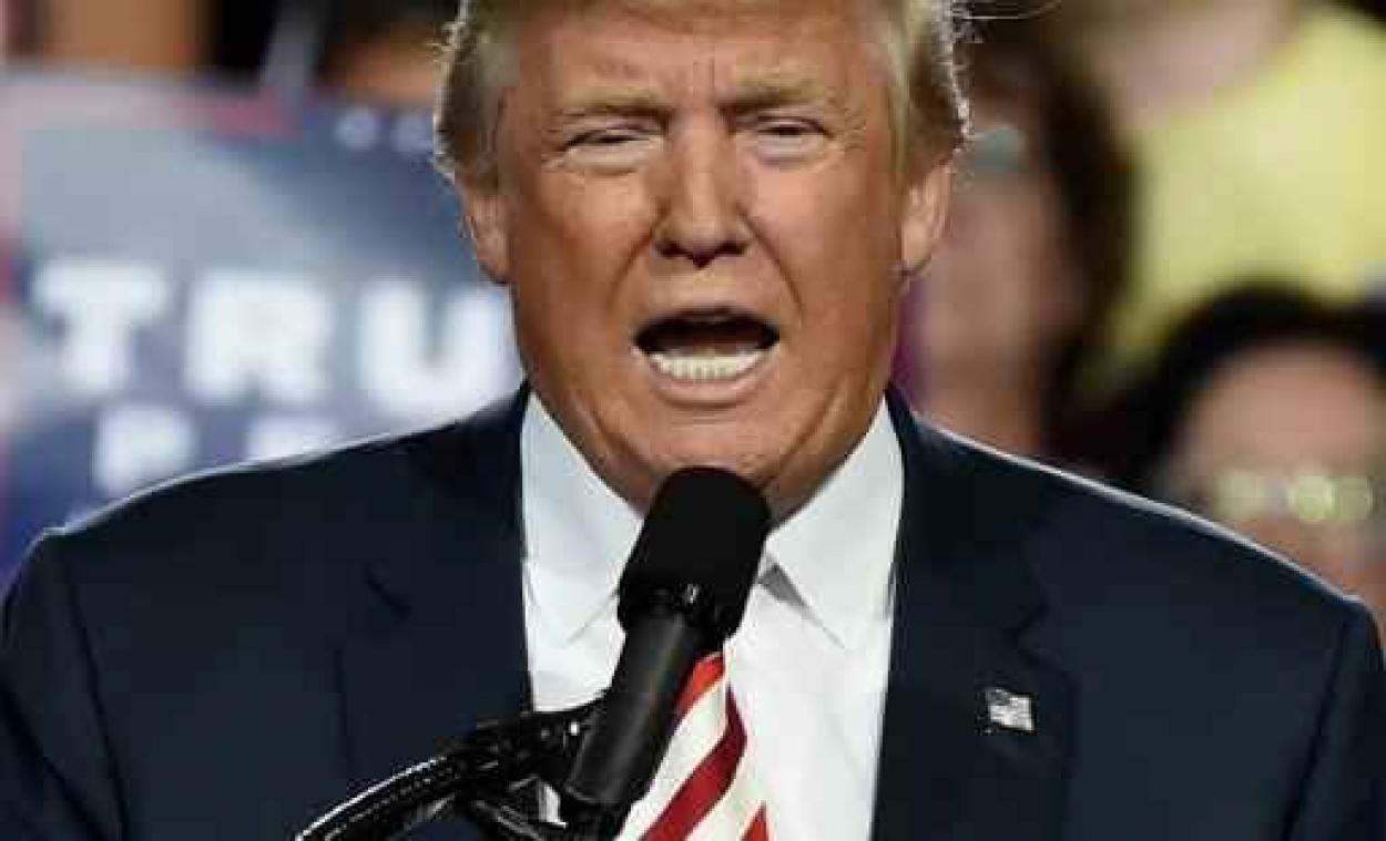 Race Witte Huis - Trump vraagt advies aan aanhangers voor tweede debat