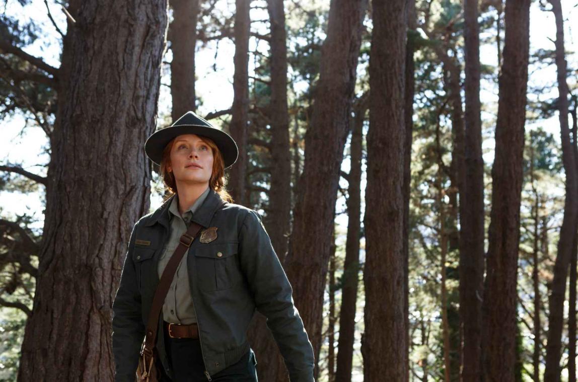 Bryce Dallas Howard waant zich terug in de kindertijd met Peter en de Draak'