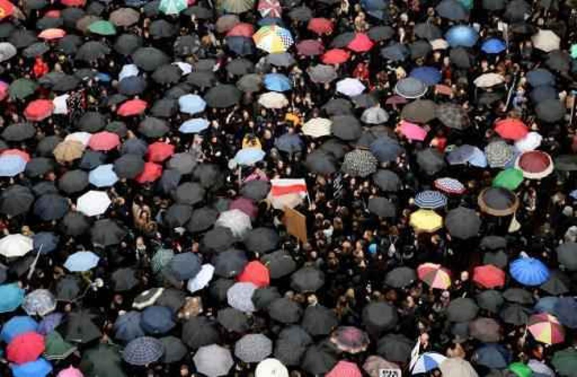 Abortusverbod na protest in Polen wellicht in de prullenmand