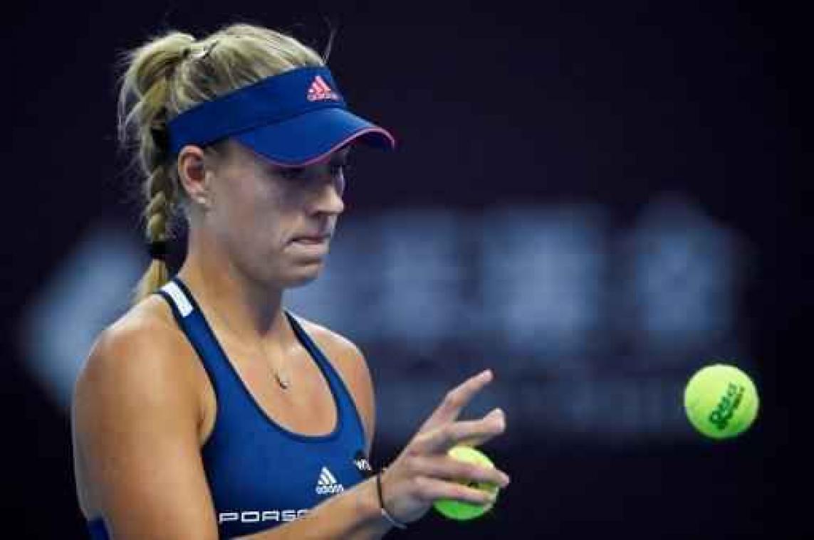 Svitolina kegelt nummer één van de wereld Kerber uit toernooi in Peking
