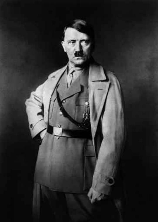 Hitler schreef stiekem zijn eigen biografie