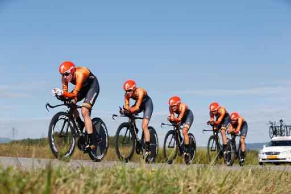 Nederlandse Boels-Dolmans pakt wereldtitel ploegentijdrit bij de vrouwen