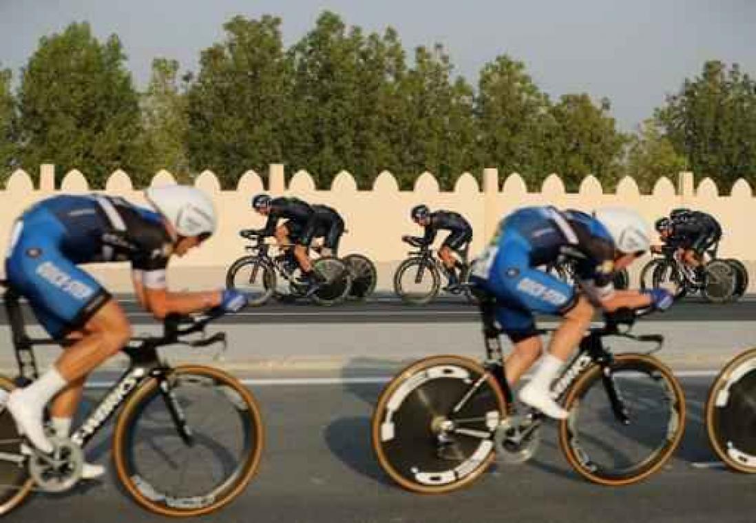 Etixx-Quick Step onttroont BMC in ploegentijdrit