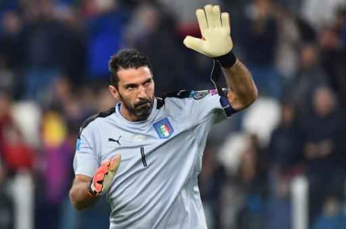 Italiaanse Doelman Gianluigi Buffon krijgt Golden Foot Award