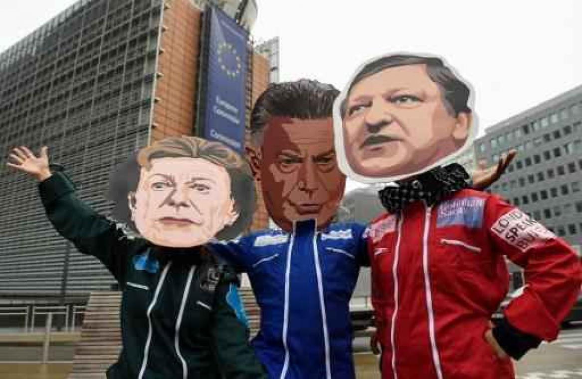 Ruim 150.000 handtekeningen voor petitie van Europese ambtenaren tegen aanstelling Barroso