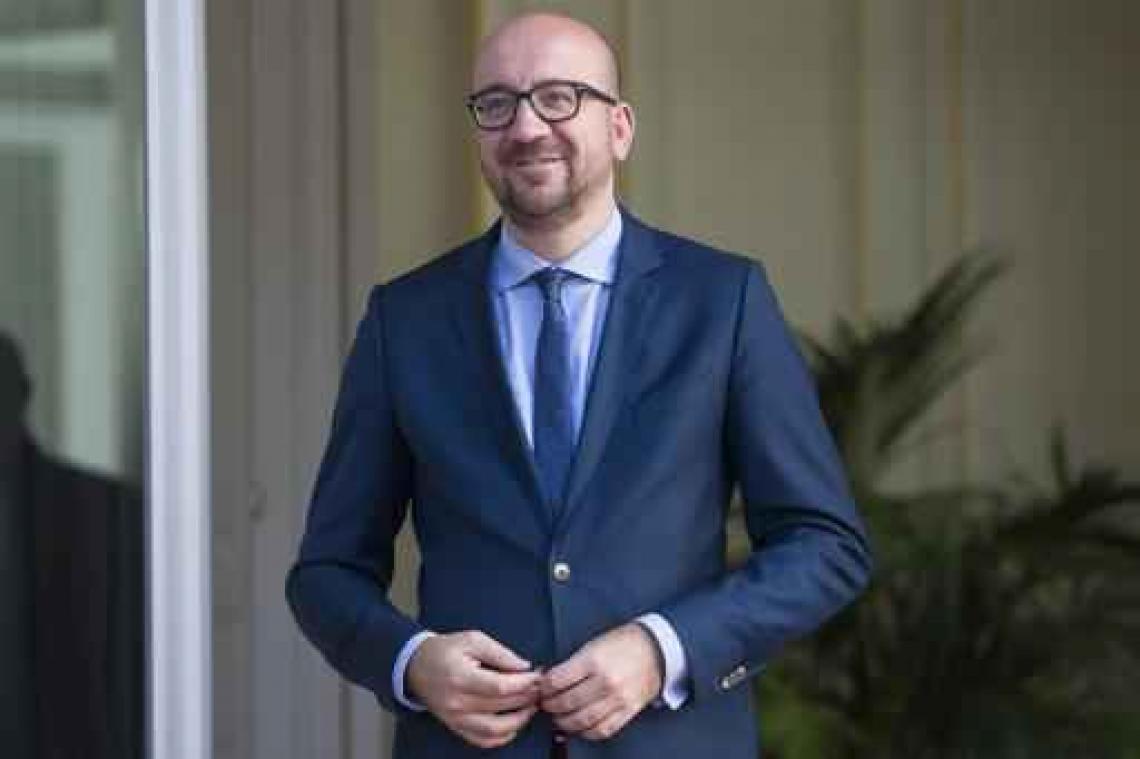 Premier zet gesprekken na korte nacht weer voort