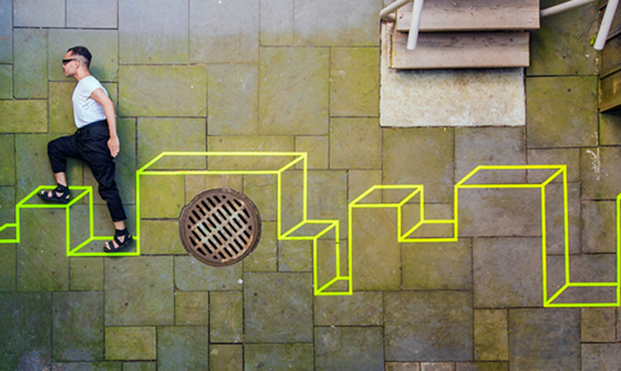 3D-artiest speelt met optische illusies in het straatbeeld