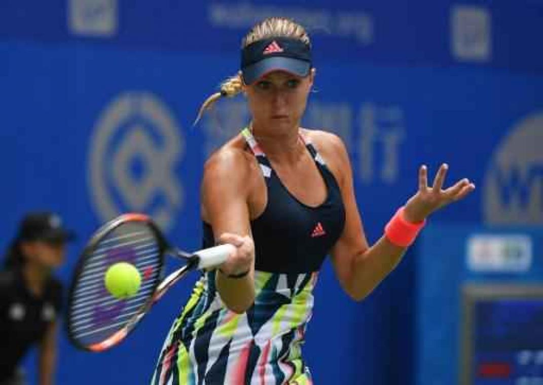 Kristina Mladenovic eerste finaliste in Hongkong