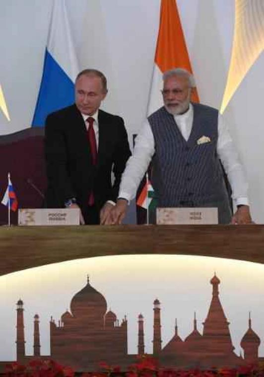 India en Rusland sluiten defensiedeal van miljarden euro's