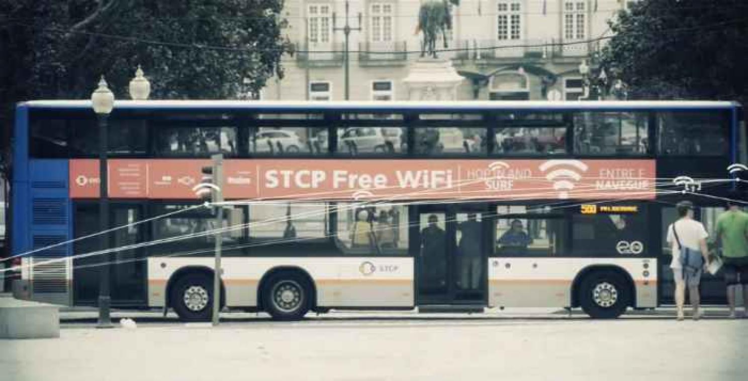 Taxi's en bussen zijn ook wifirouters in Porto