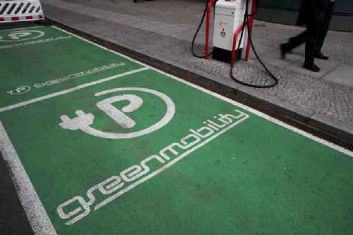 Duitsland gaat massaal elektrische laadpunten bouwen