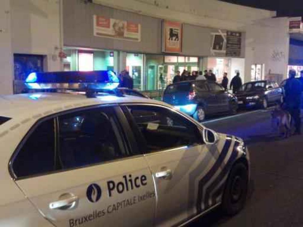 Voetganger zwaargewond na aanrijding door politiecombi in Brussel