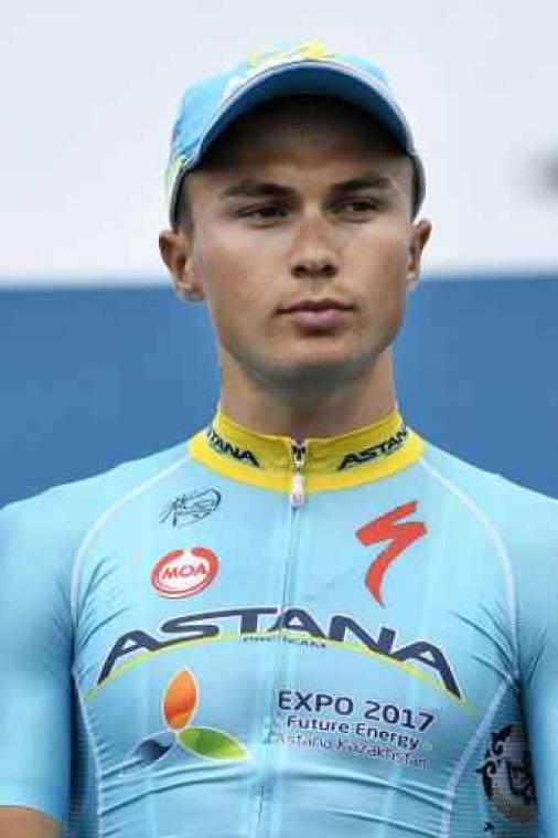 Tanel Kangert grijpt macht op Jebel Hafeet in Ronde van Abu Dhabi