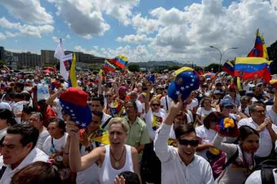 Duizenden mensen demonstreren tegen Maduro in Venezuela