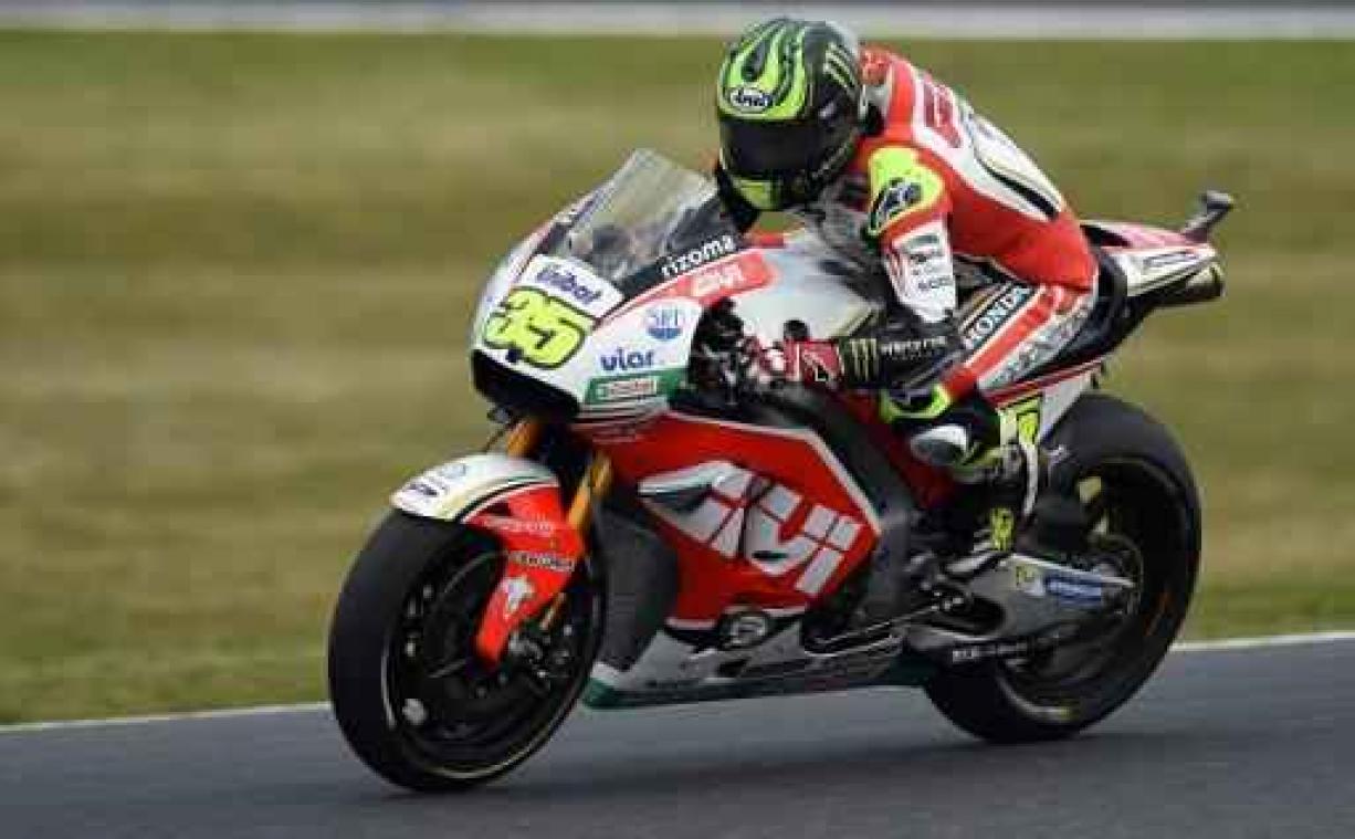 Cal Crutchlow wint in MotoGP op Phillip Island, Livio Loi haalt ereplaats in Moto3