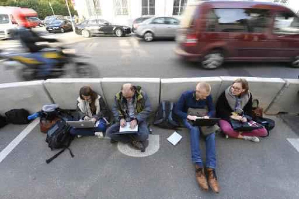 Regeringen hebben tekst klaar, komen om 21 uur opnieuw bijeen