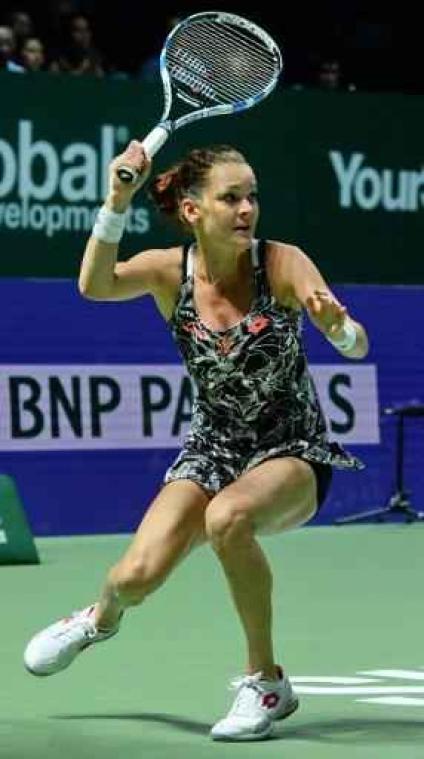 Titelverdedigster Agnieszka Radwanska houdt kansen gaaf met zege tegen Garbine Muguruza