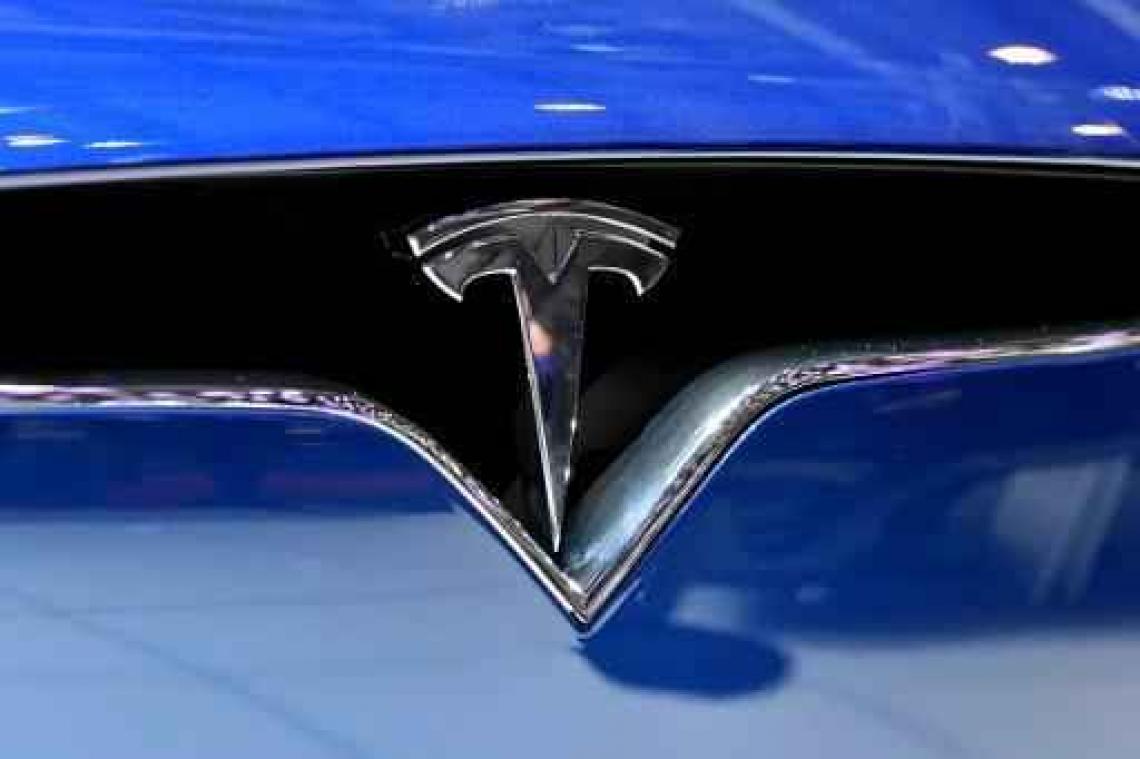 Tesla maakt dakpannen van zonnepanelen