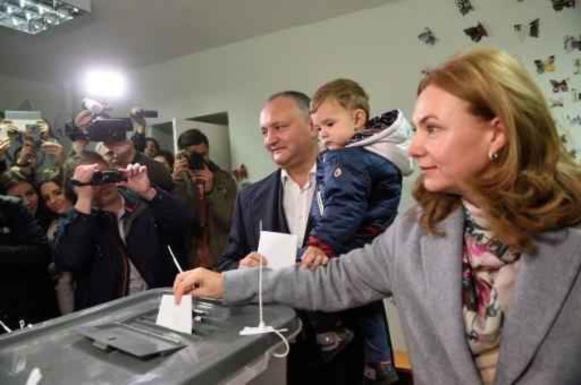 Winst voor pro-Russische kandidaat Moldavische presidentsverkiezingen blijft onzeker