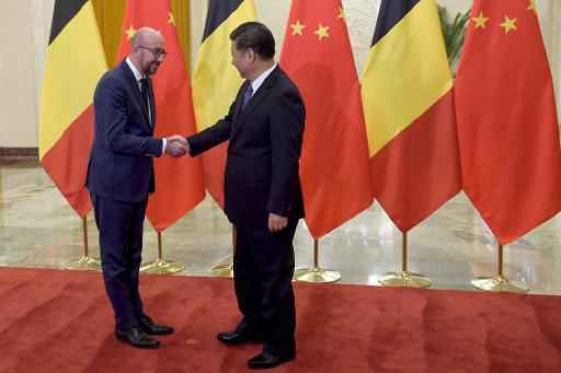 Premier Michel in China - Voetbal smeedt ook Belgisch-Chinese banden