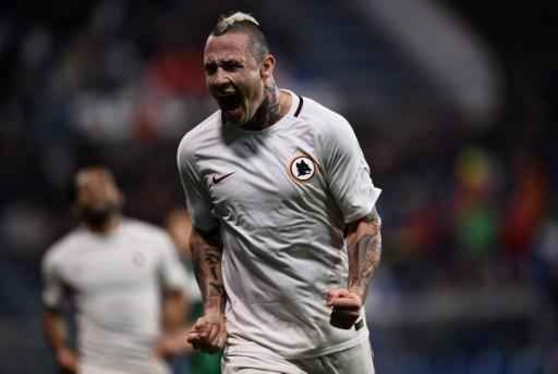 Belgen in het buitenland - Radja Nainggolan helpt AS Roma met goal voorbij Austria Wenen