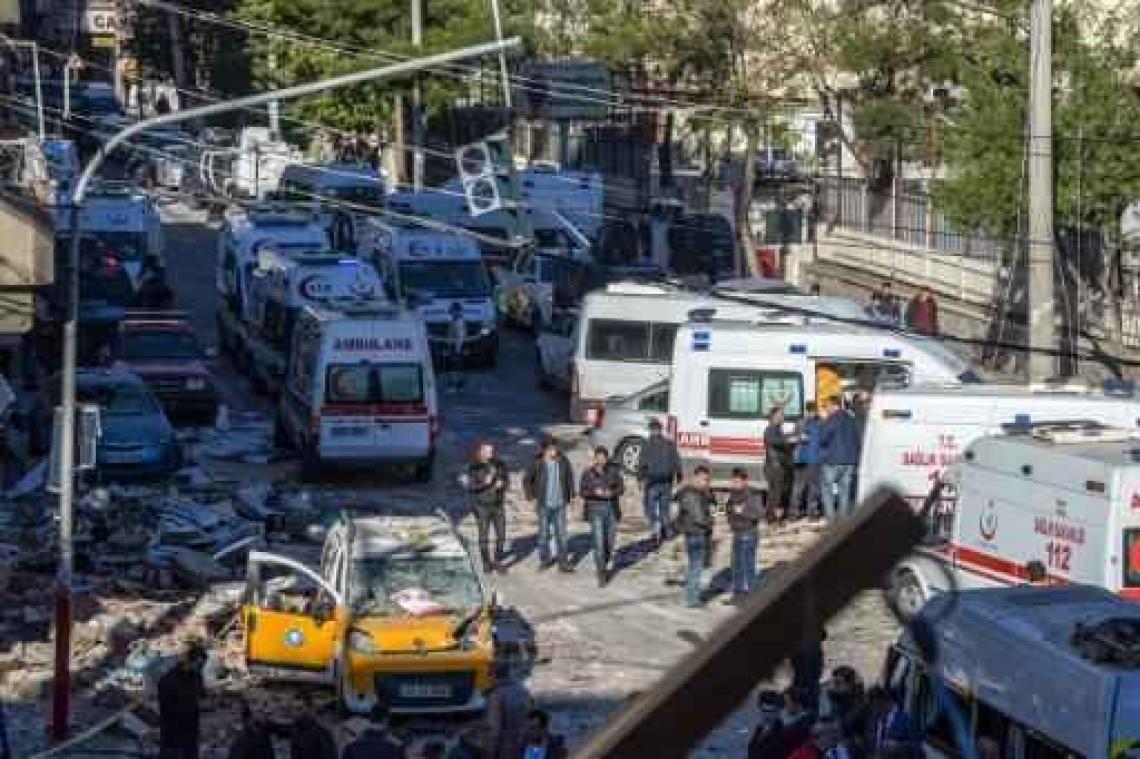 "Minstens acht doden bij aanslag in Diyarbakir"