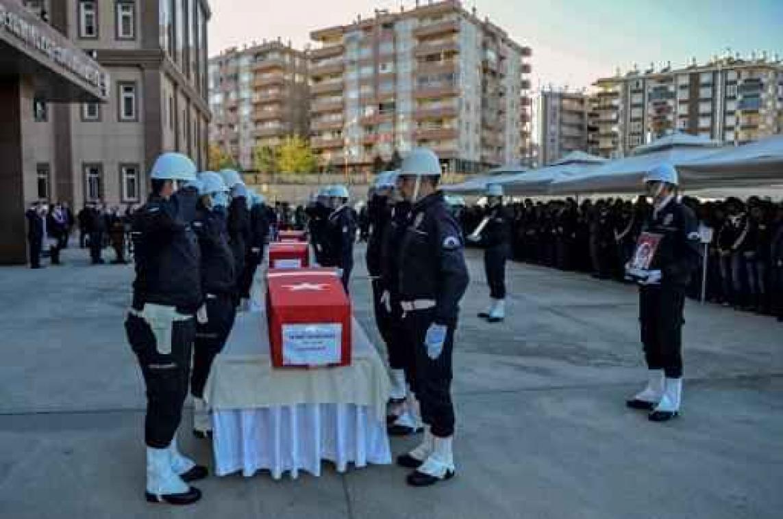 Terreurgroep IS bevestigt achter aanslag Diyarbakir te zitten