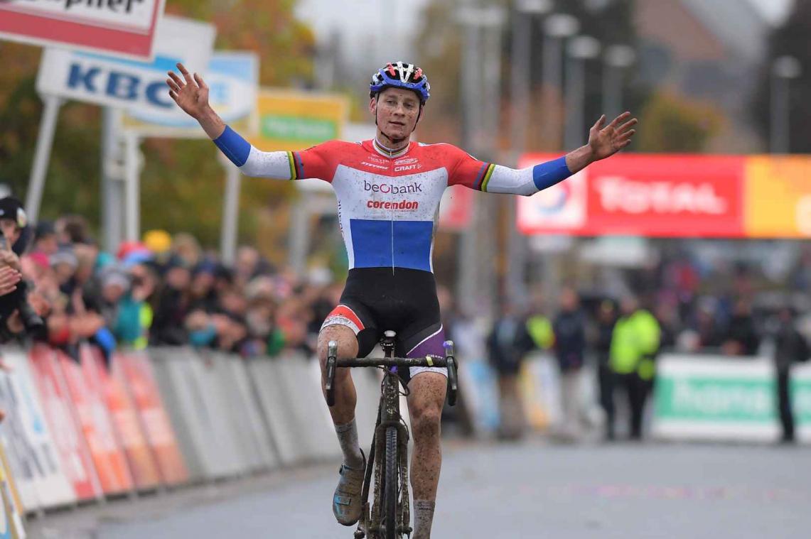 Van der Poel laat geen steek vallen