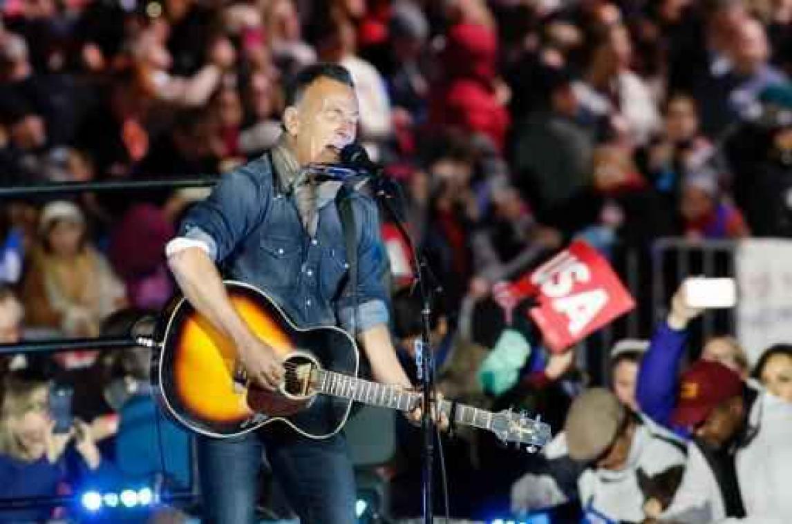 Race Witte Huis - Bruce Springsteen vraagt Amerikanen "juiste kant van de geschiedenis" te kiezen