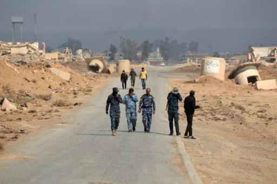 Jihadisten brengen duizenden burgers als menselijk schild naar luchthaven Mosoel