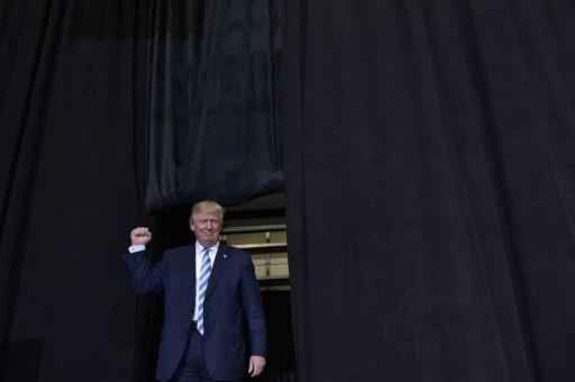 Kamp-Trump trekt naar rechtbank omdat stemkantoren in Nevada langer open waren