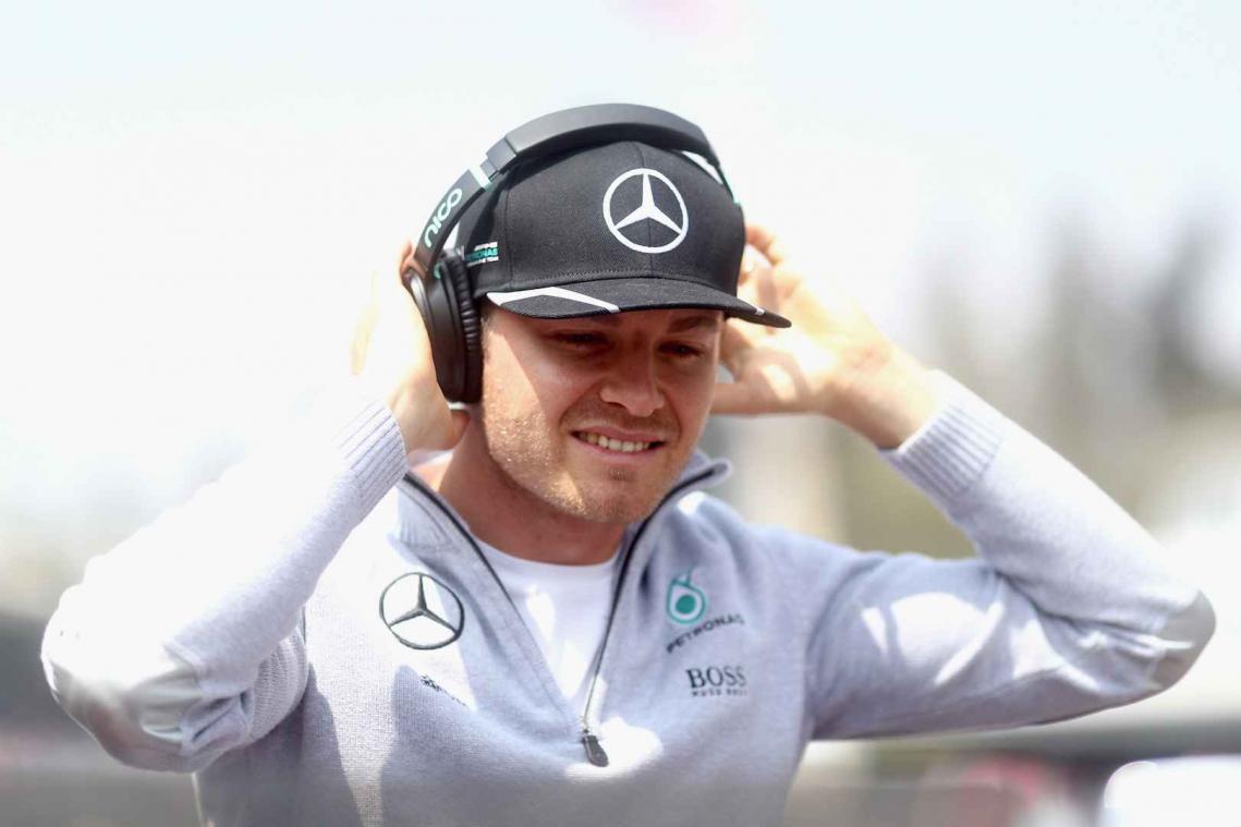 Rosberg staat op zucht van eerste wereldtitel