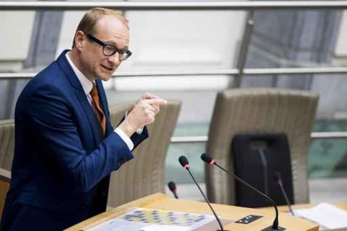 Weyts erkent problemen bij De Scheepvaart