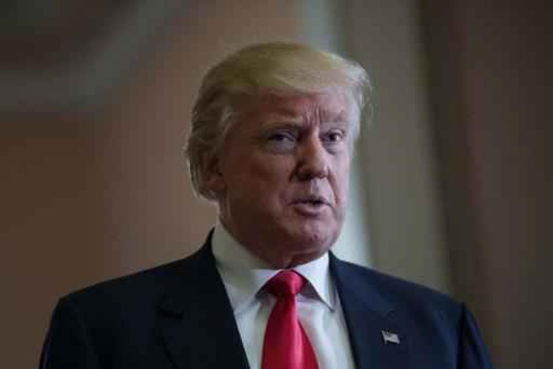 Trump verslaat Clinton - Enthousiasme om Trump drijft Dow Jones naar record