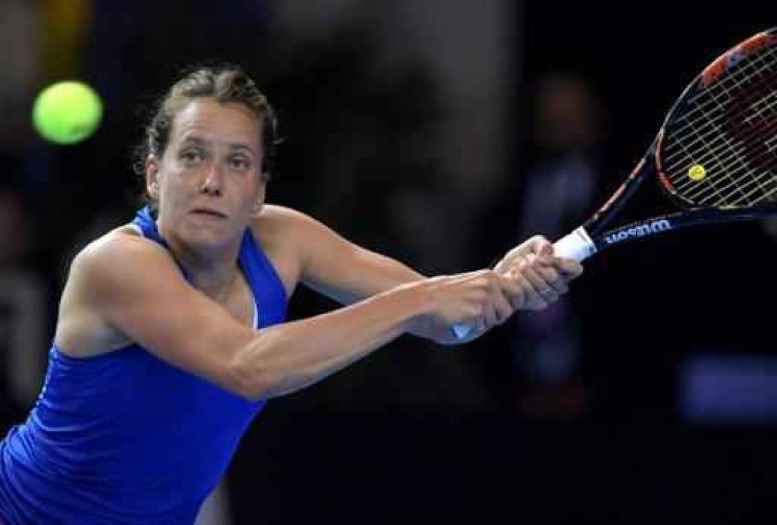 Fed Cup - Strycova sleept vijfde duel uit de brand, dubbelspel wordt beslissend