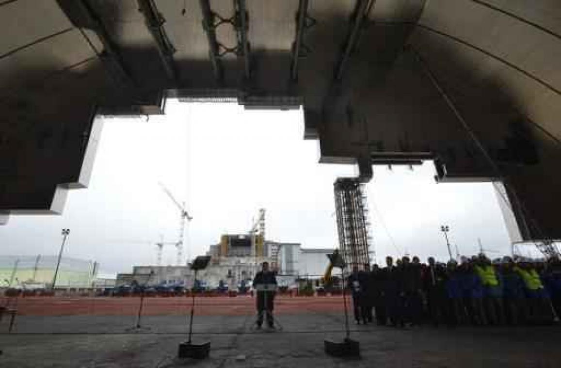 Spectaculair transport van nieuwe sarcofaag boven kernreactor Tsjernobyl van start