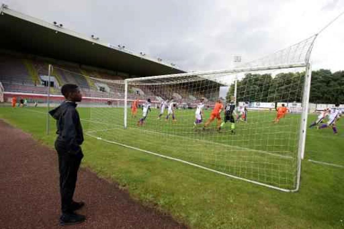 Gemeente Sint-Jans-Molenbeek zoekt oplossing voor jeugdspelers White Star Brussels