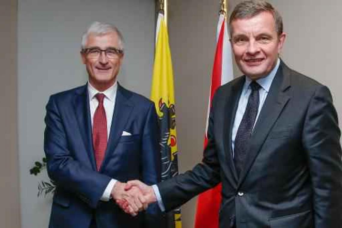 Geert Bourgeois pleegt overleg met Britse Brexit-minister