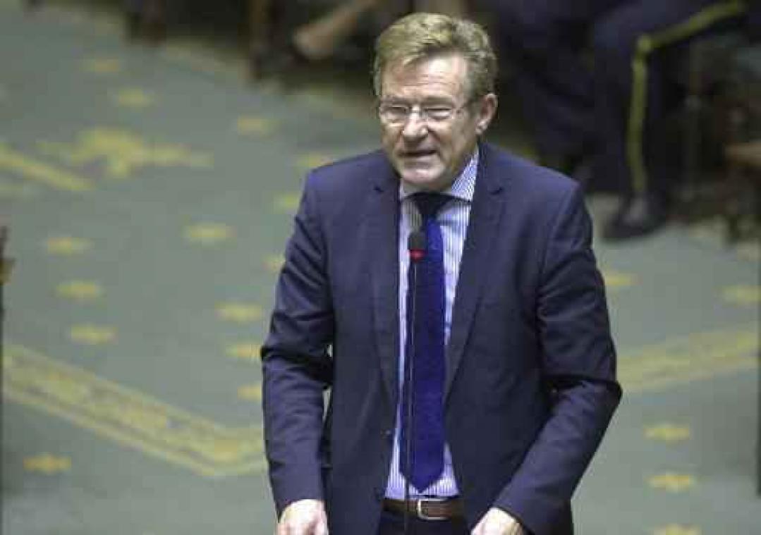 CD&V-Europarlementslid haalt uit naar minister Van Overtveldt